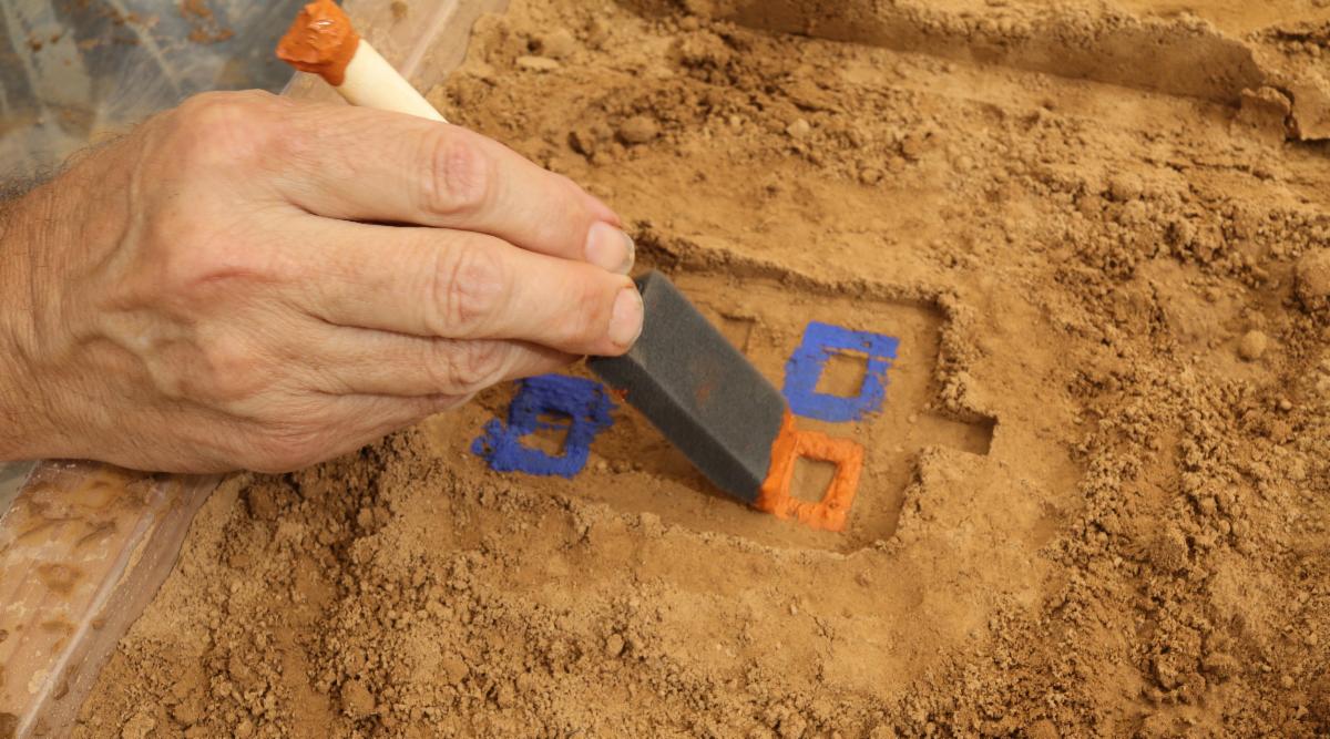 Casting Cosanti: An Interactive Silt-Casting Experience