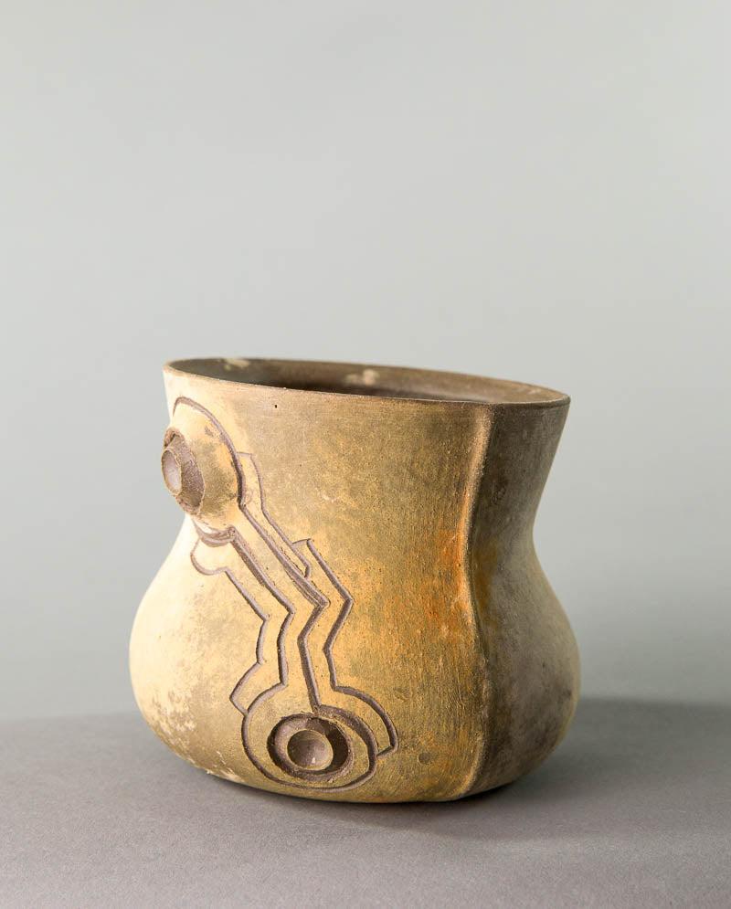 #734P - Cosanti Ceramic Pot