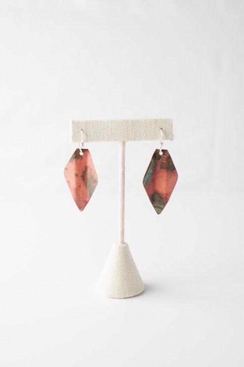 Diamond Fin Earrings - Sunset Pink - Cosanti